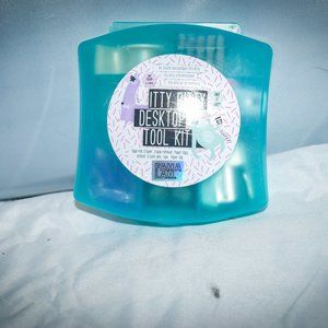 Itty bitty desktop tool kit